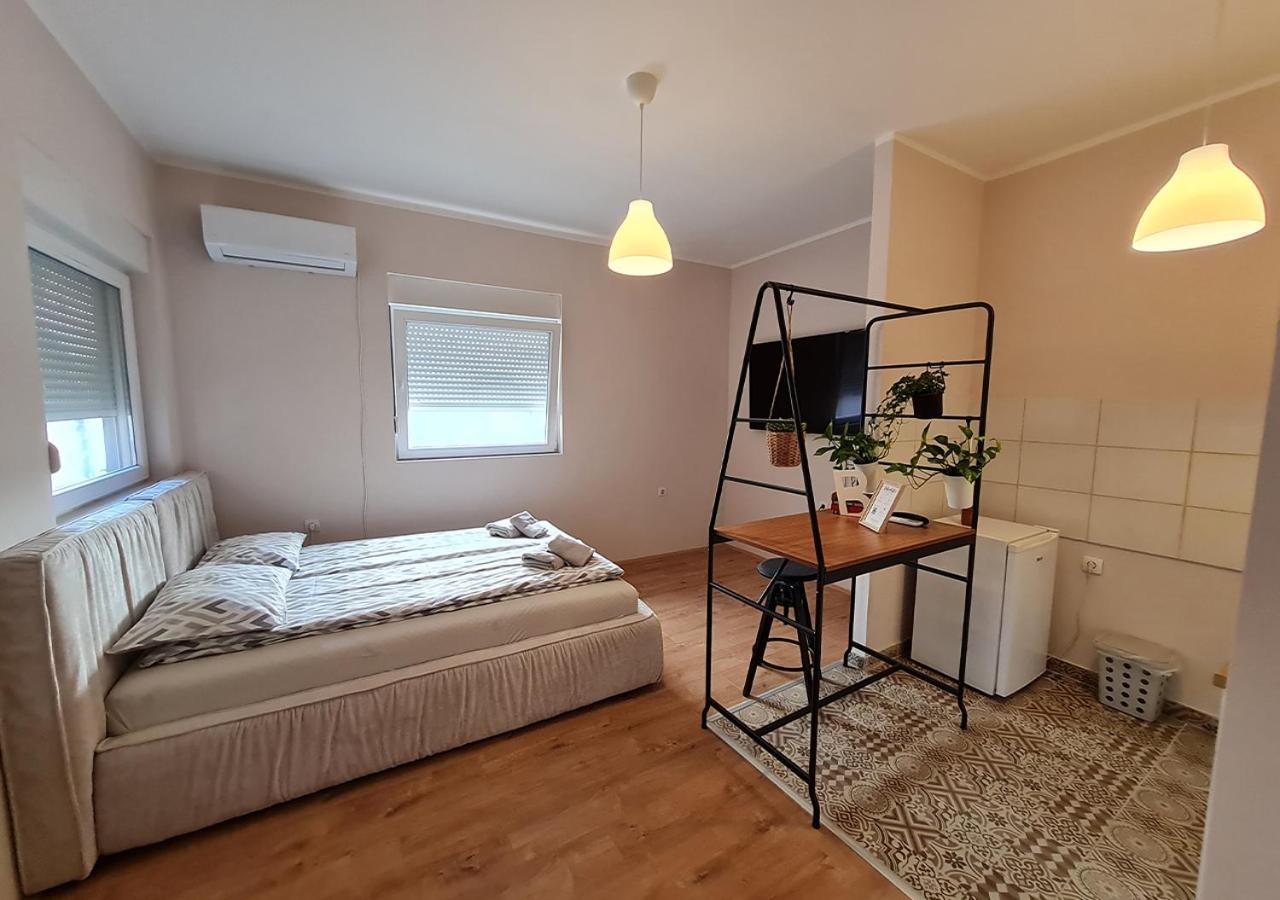 Apartmani Zrenjanin Exterior foto