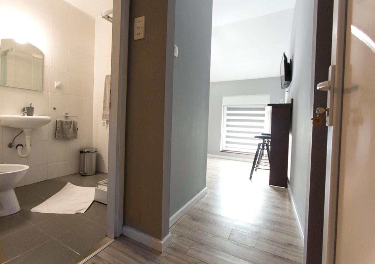 Apartmani Zrenjanin Exterior foto