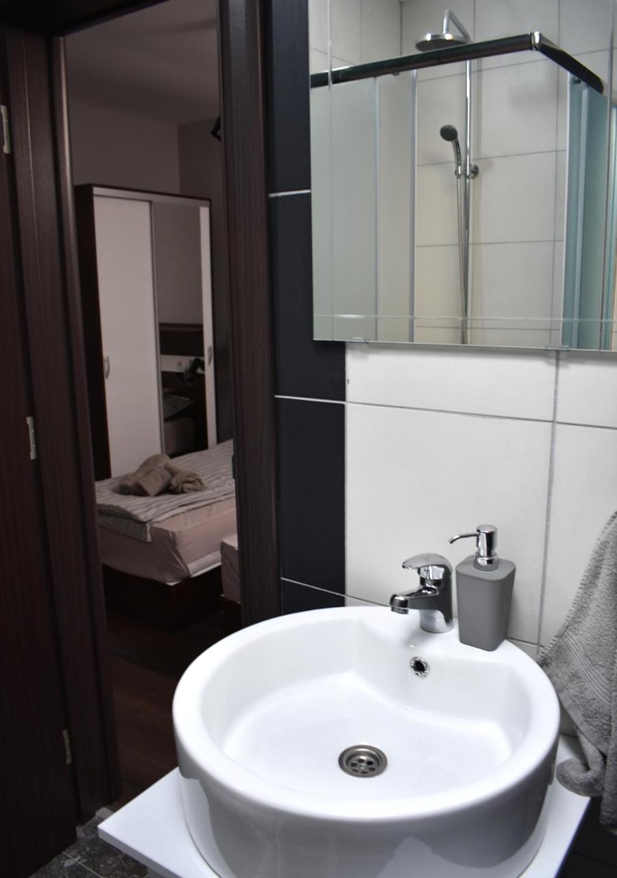 Apartmani Zrenjanin Exterior foto